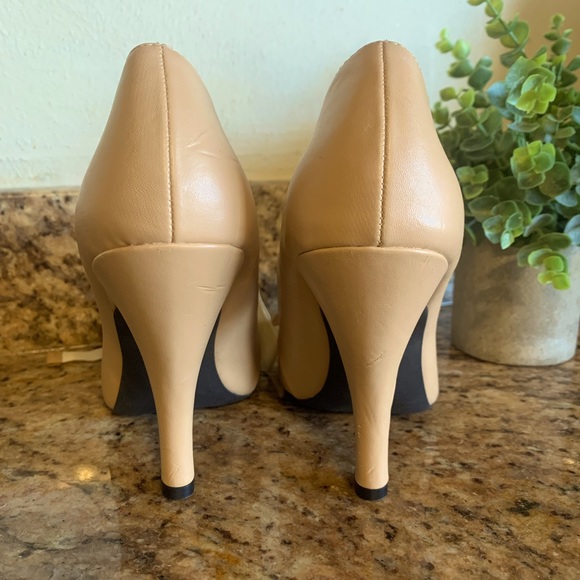 DOLCE by Mojo Moxy Pumps - Picture 3 of 5